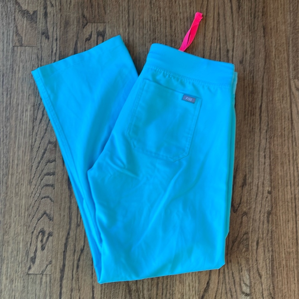 Figs Small Petite Livingston Scrub Pant